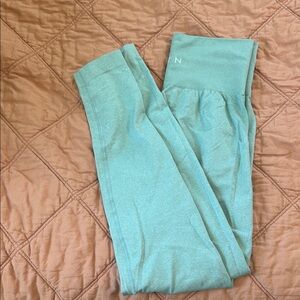 NVGTN Leggings in Mint Green